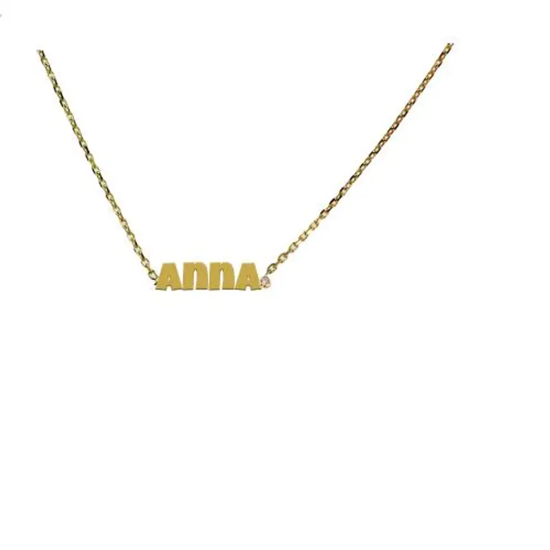 collana personalizzata da bambina con nome in oro giallo e diamante