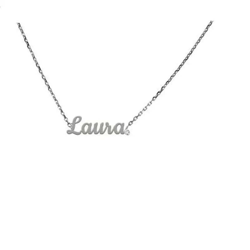 collana personalizzata da ragazza con nome in oro bianco e diamante