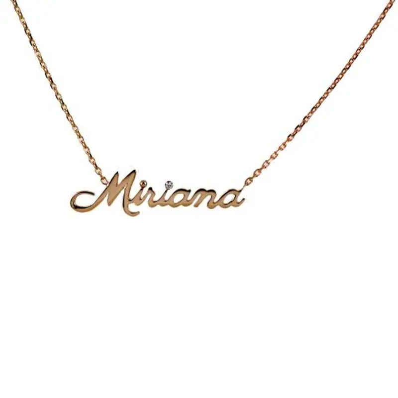 collana personalizzata da ragazza con nome in oro rosa e diamante