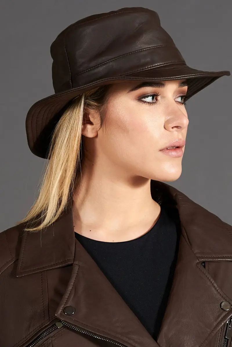 Cappello da donna in pelle testa di moro stile secchiello D'Arienzo, Seleziona Taglia L (59cm), Colore Testa di moro