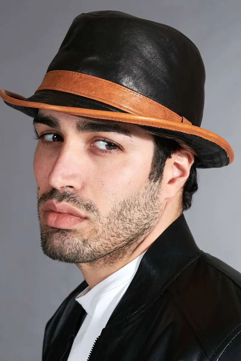 Cappello da uomo in pelle nera cuoio stile borsalino D'Arienzo, Seleziona Taglia S (55cm), Colore Nero