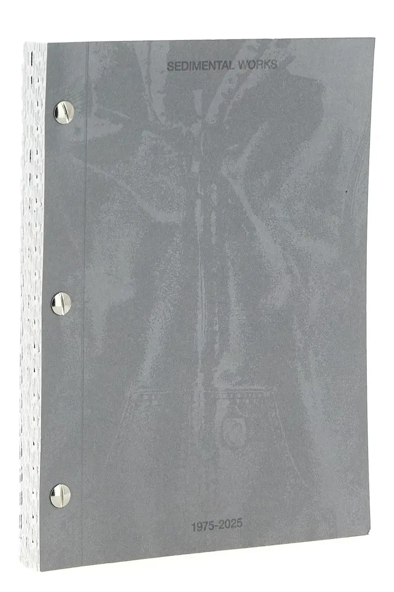 Libro Sedimental Works Grigio