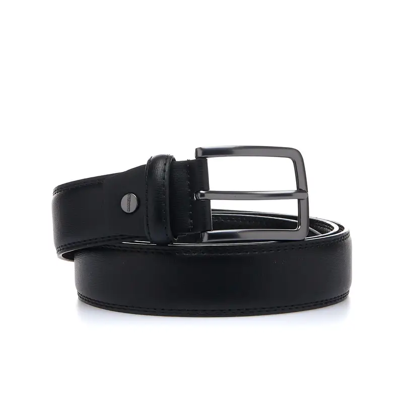 Cintura nera con fibbia squadrata