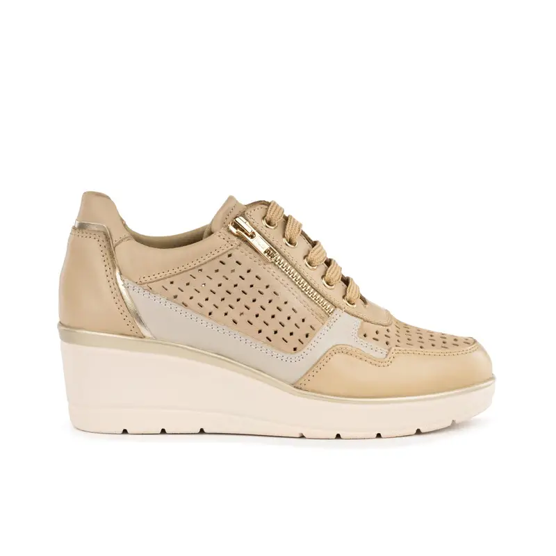 Sneakers comfort beige traforata con zeppa