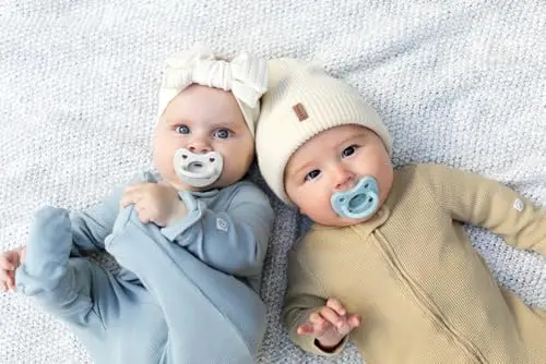 Chicco Set Regalo Nascita Bambina con Babbucce e Gommotto 2-6 Mesi, Scatola con Babbucce Rosa, Babbucce Neonata Taglia miniatura 2