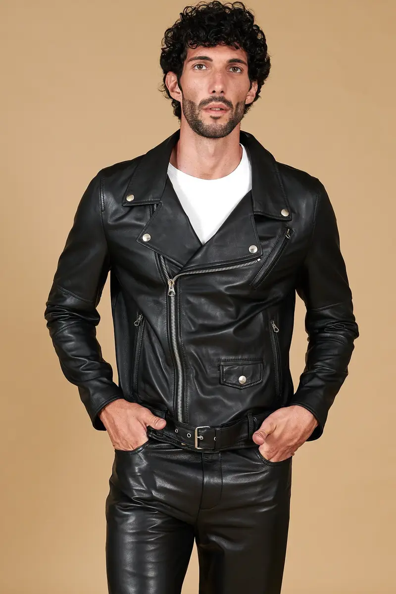 Chiodo biker in pelle nera con cintura nappa effetto liscio D'Arienzo, Seleziona Taglia 46, Colore Nero