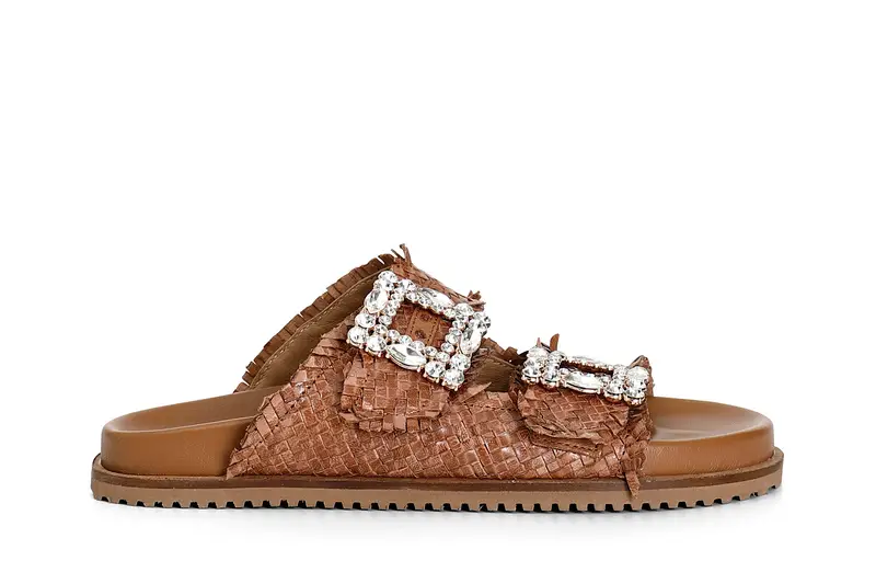 ciabatta intrecciata in pelle con doppia fibbia gioiello terra 39