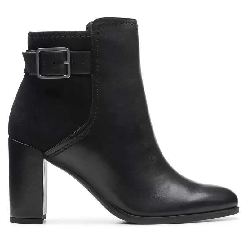 Stivaletti Clarks Freva 85 Buckle 26174749 Nero