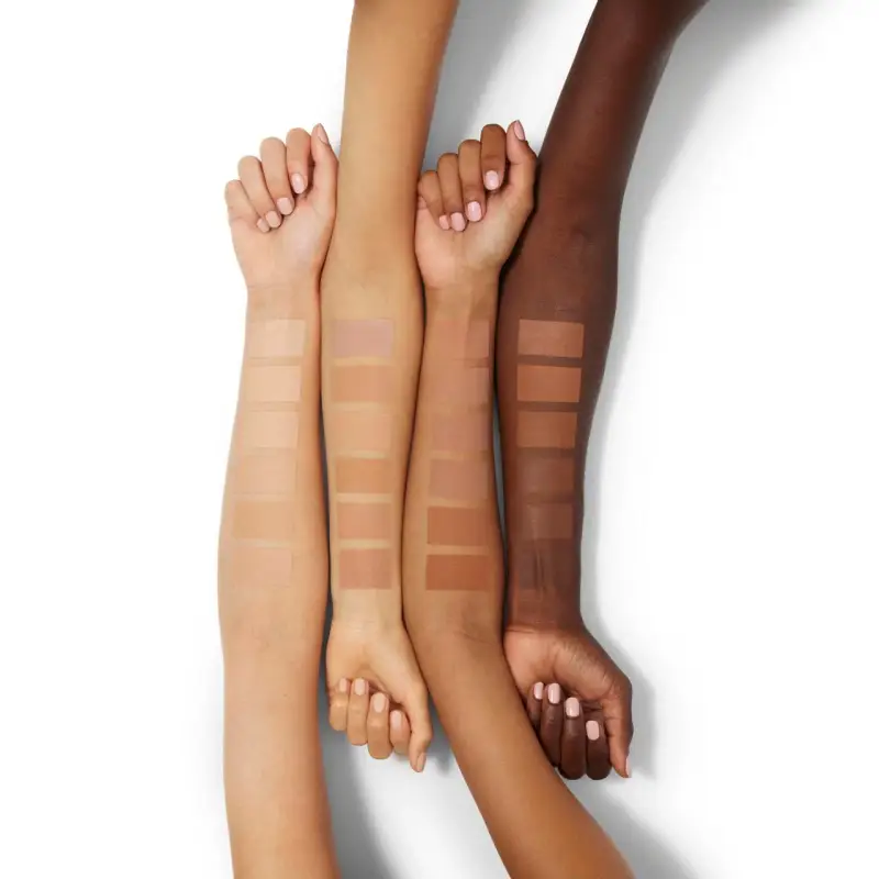 Fondotinta Anti-Blemish Solutions Liquid Makeup CN 28 Ivory - Fondotinta miniatura 3