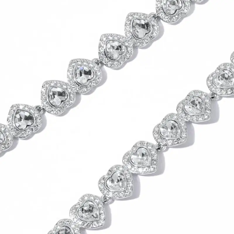 Collana con ciondolo a forma di cuore Angelica, placcata in oro bianco 18 carati, 41 cm, elegante gioiello da donna, regalo per San Valentino, matrimonio, compleanno, ciondolo a forma di cuore miniatura 3