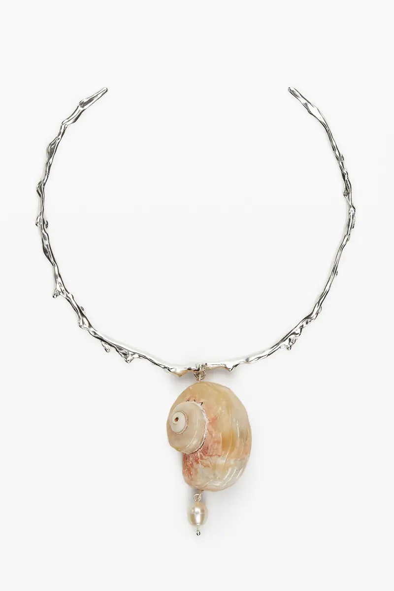 Collana rigida con conchiglia placcata argento Zalio