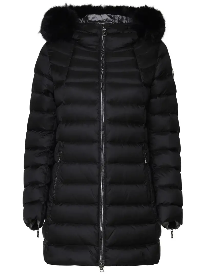 Cappotto nero trapuntato con cappuccio in pelliccia cruelty-free