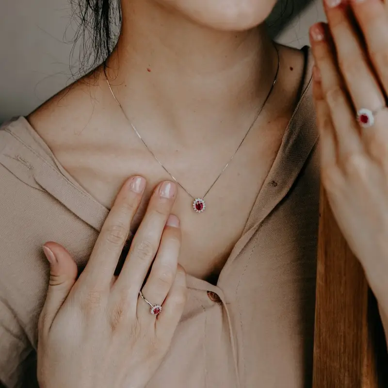 Collane In Oro Diamanti E Rubino Ovale - Comete Gioielli miniatura 2