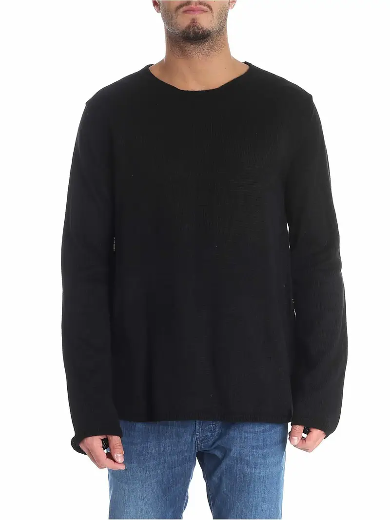 Pullover girocollo nero in maglia