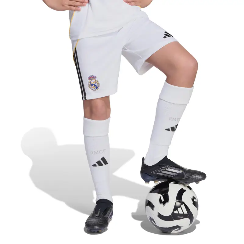 Completo domiciliari bambini Real Madrid 2025/26