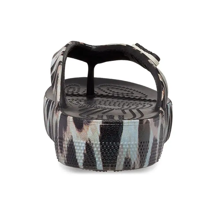 Ciabatte Crocs Classic Cloud da Donna Calzature Nero Stampa Leopardo 207845-0CU 36-37 miniatura 3