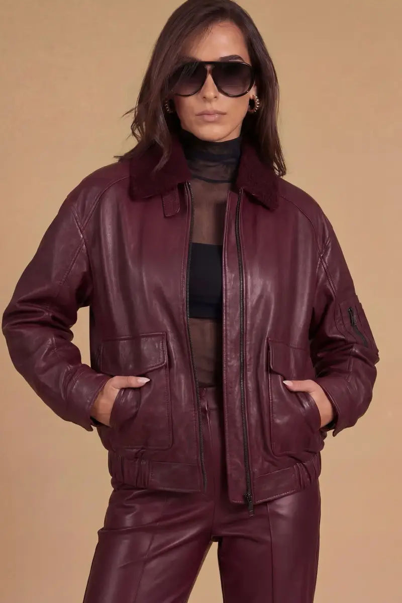 Bomber oversize in pelle bordeaux con colletto in montone staccabile D Arienzo, Seleziona Vinaccio