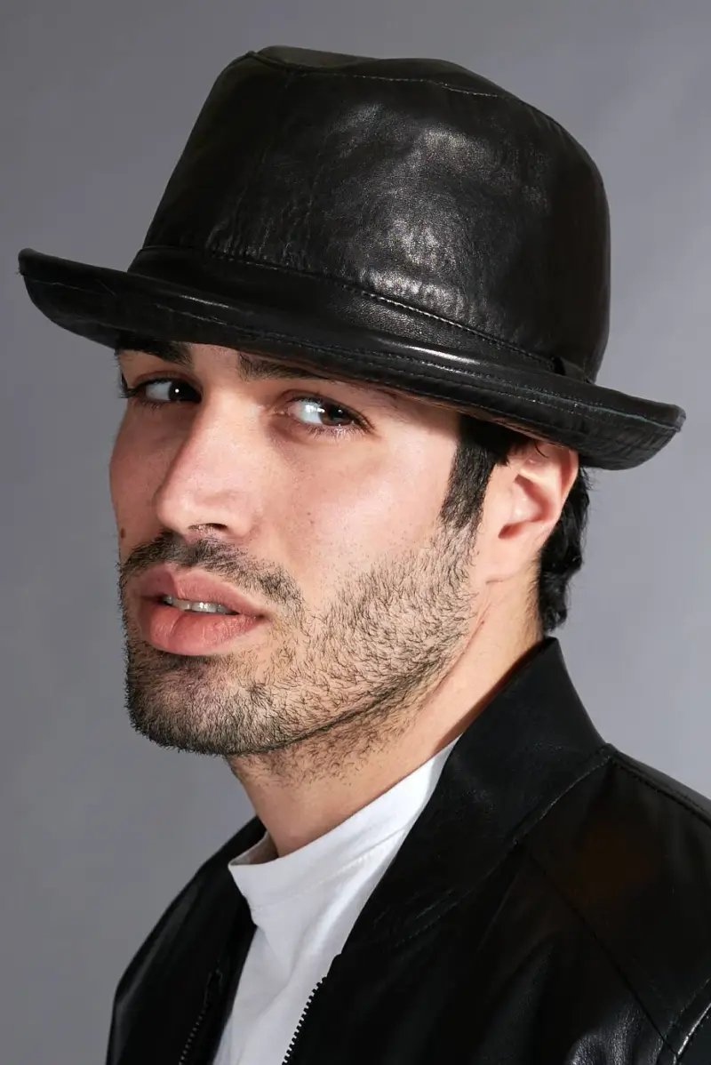 Cappello da uomo in pelle nera stile borsalino D Arienzo, Seleziona (61cm), Colore Nero