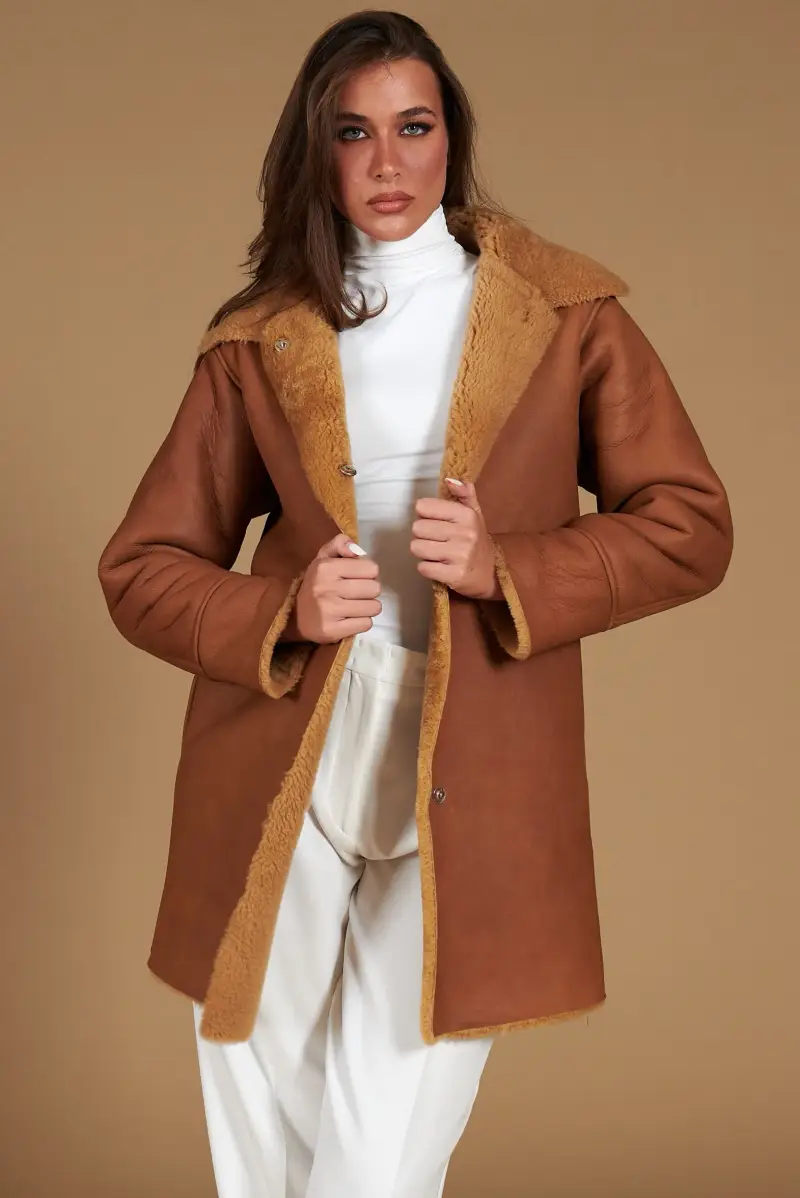 Cappottino in montone colore cuoio colletto camicia D Arienzo, Seleziona Cuoio