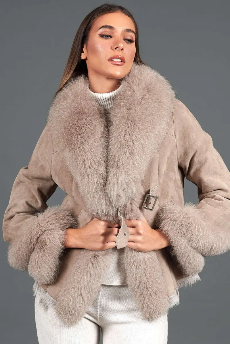 Giacca in montone scamosciato beige con colletto in volpe D Arienzo, Seleziona Beige