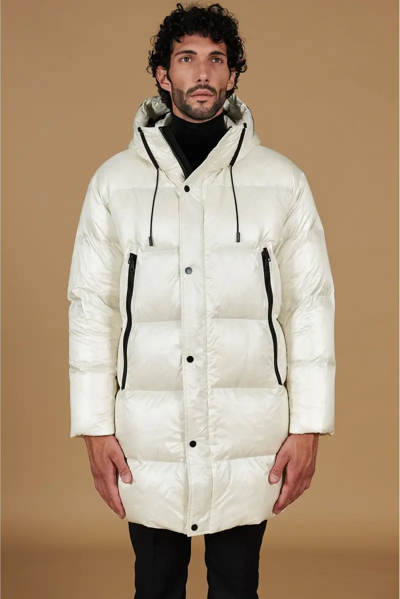 Giaccone lungo in vera piuma colore beige da ripiegare a zaino D'Arienzo, Seleziona Beige