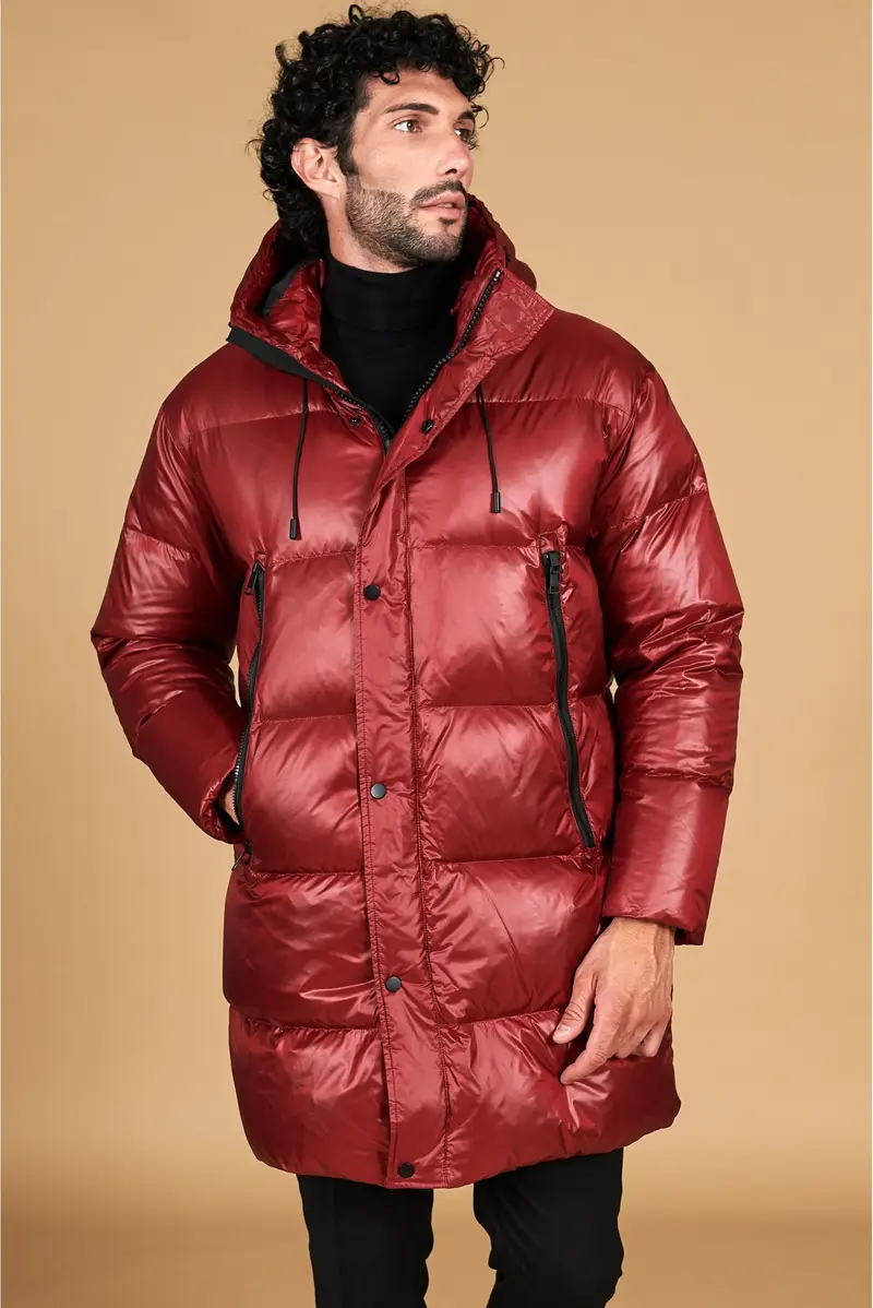 Giaccone lungo in vera piuma colore bordeaux da ripiegare a zaino D'Arienzo, Seleziona Vinaccio