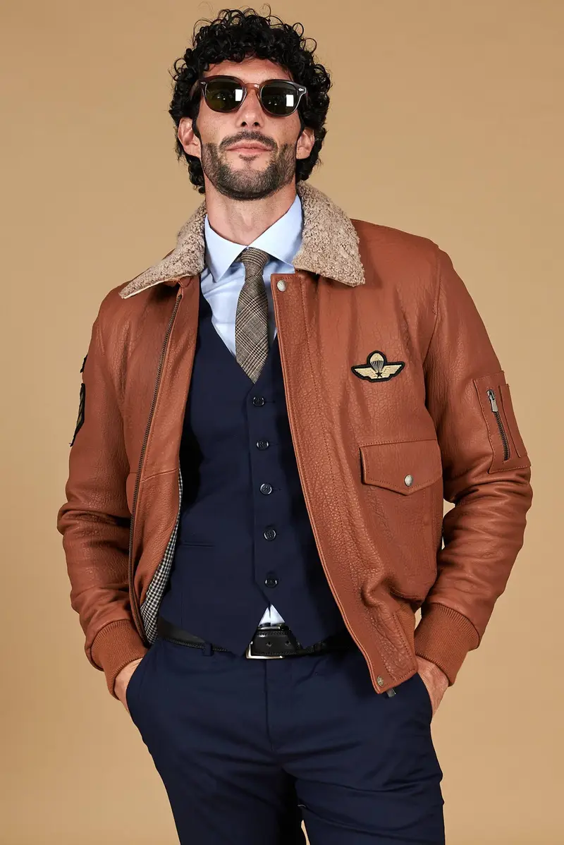 Giubbotto aviatore in pelle raggrinzita color cuoio collo montone D'Arienzo, Seleziona Cuoio