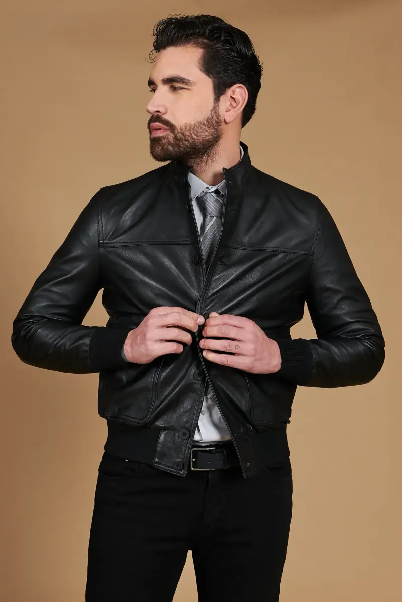 Giubbotto Bomber in pelle nera con bottoni effetto liscio D'Arienzo, Seleziona Nero
