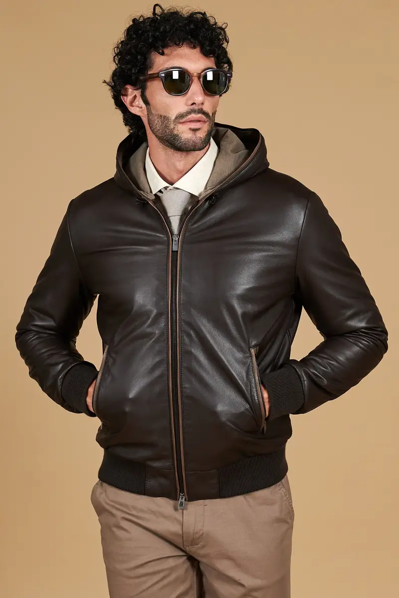 Giubbotto bomber in pelle testa di moro con cappuccio D'Arienzo, Seleziona Testa di moro