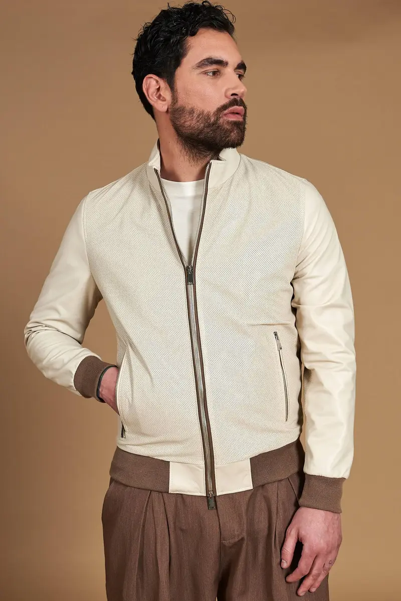 Giubbotto bomber in pelle traforata color crema con profili a contrasto fango D'Arienzo, Seleziona Crema