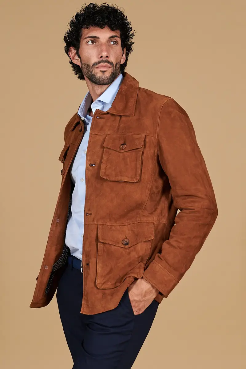 Sahariana camoscio color cuoio uomo con tasche applicate D'Arienzo, Seleziona Cuoio