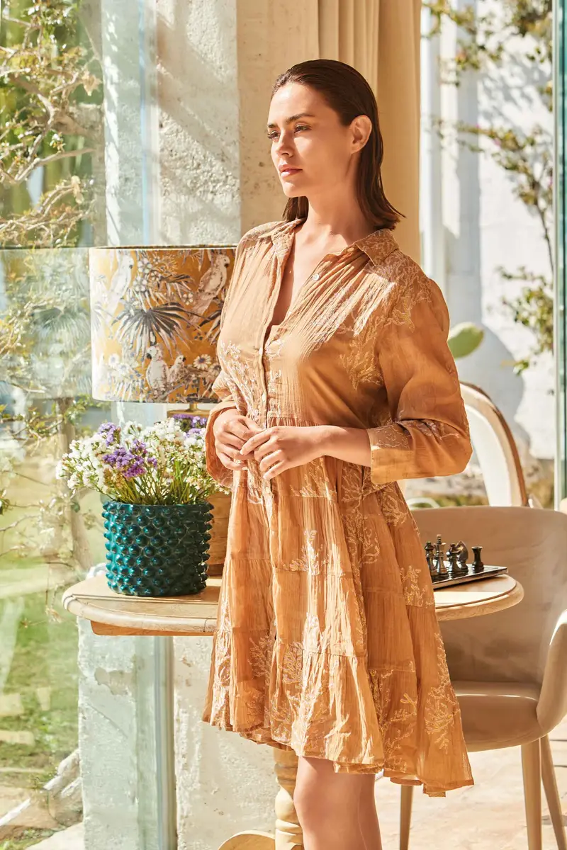 ABITO BALZE CORALLI | Colore Marrone |