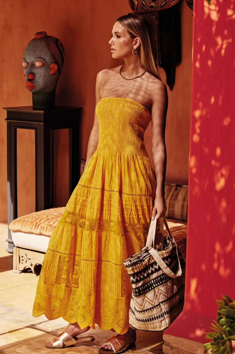 ABITO LUNGO A FASCIA INSERTI E INTARSI | Colore Ocra |