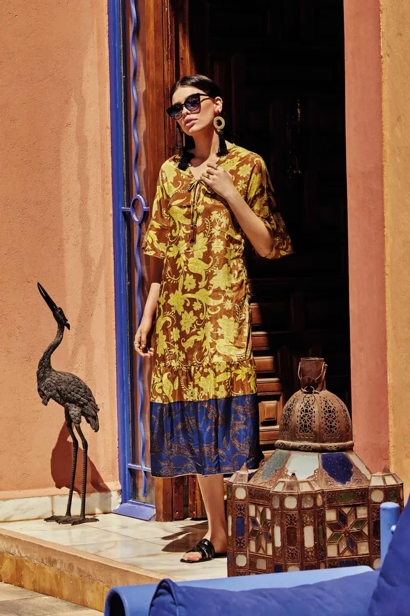 ABITO LUNGO CON NAPPE JAQUARD | Colore Multi |