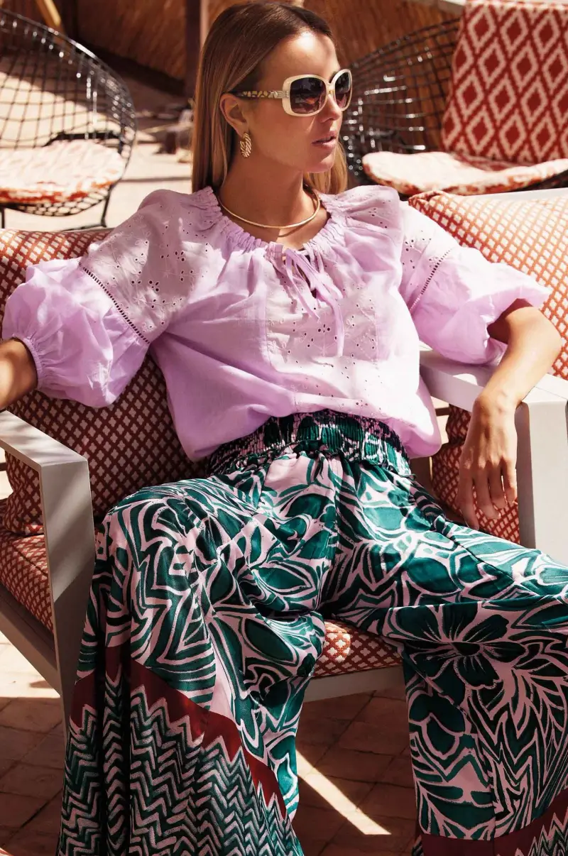 BLUSA CON RICAMI IN PIZZO PETRA | Colore Rosa |