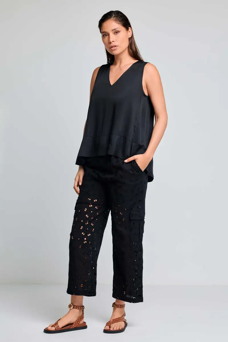 PANTALONI IN PIZZO PREGIATO MARILYN | Colore Nero |