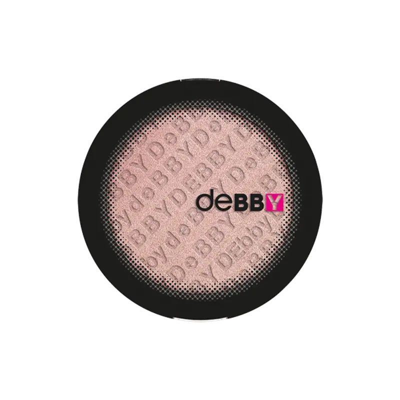 Debby Ombretto Mono 27 on the beach