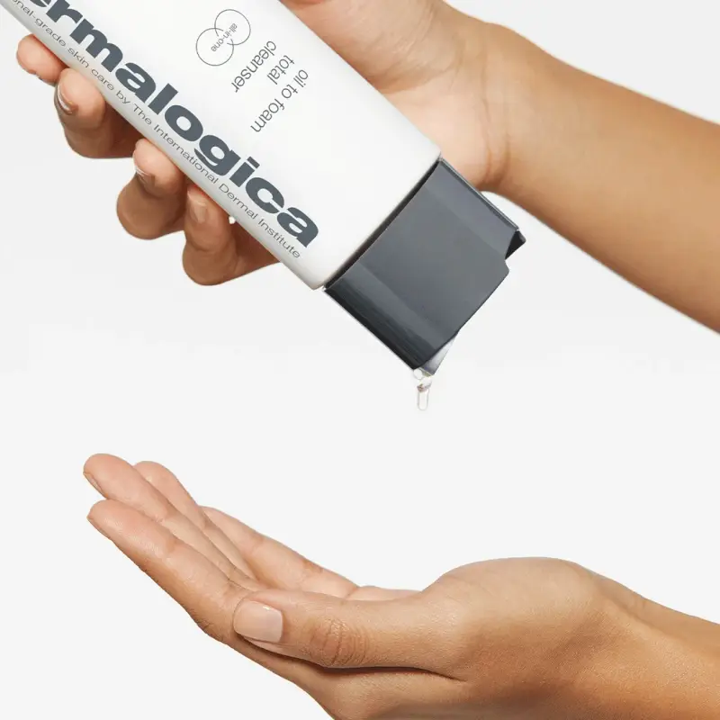 Daily Skin Health Oil To Foam Total Cleanser - Gel detergente viso, Olio detergente viso miniatura 4