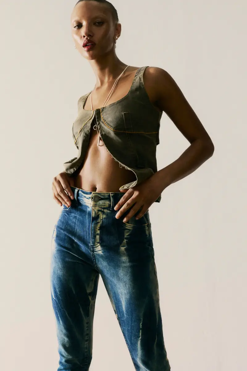 Blusa aderente con spalline GREEN miniatura 2