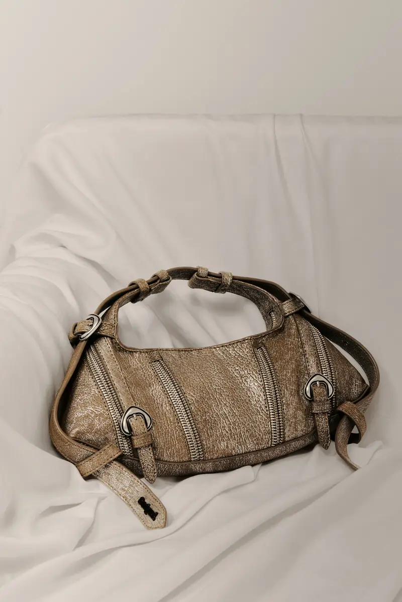 Borsa media in pelle metallizzata studio YELLOW