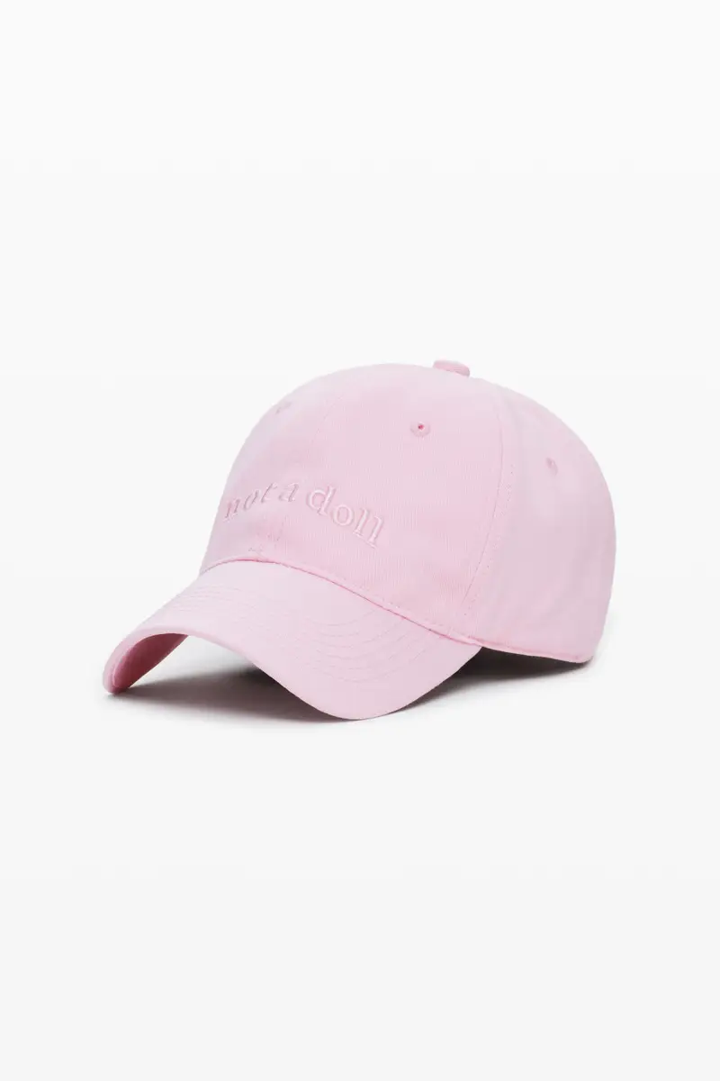 Cappellino "Not a Doll" MATERIAL FINISHES