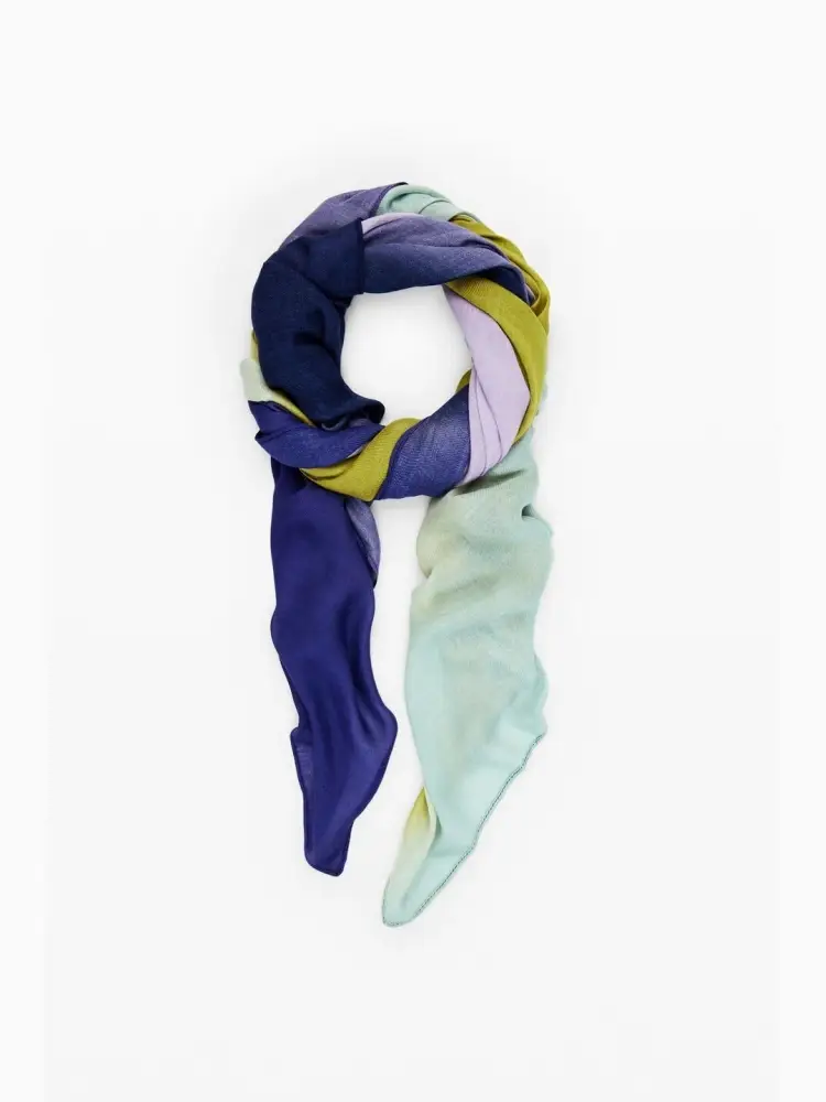 foulard rettangolare con stampa a righe diagonali in diversi colori