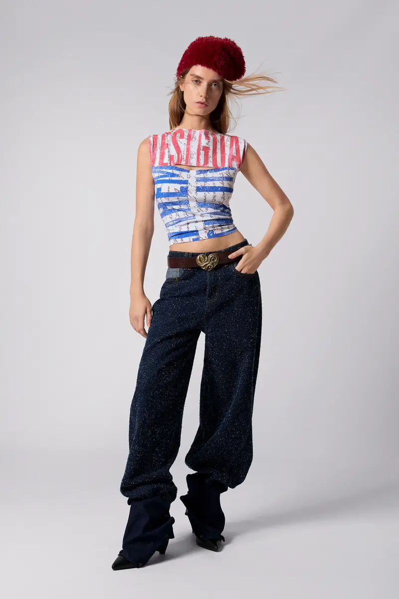 Maglietta con apertura e lettering WHITE