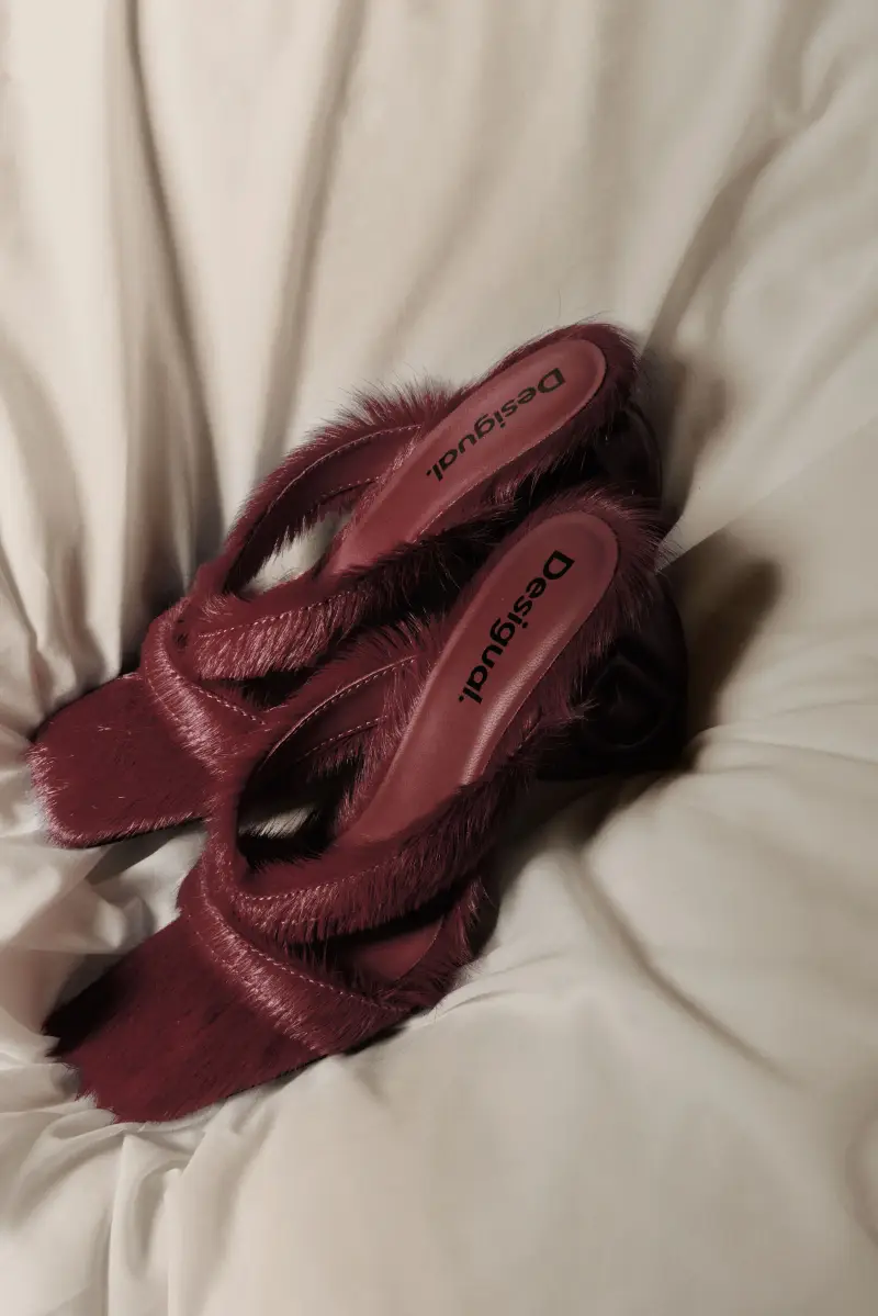 Sandalo pelo cuore studio RED