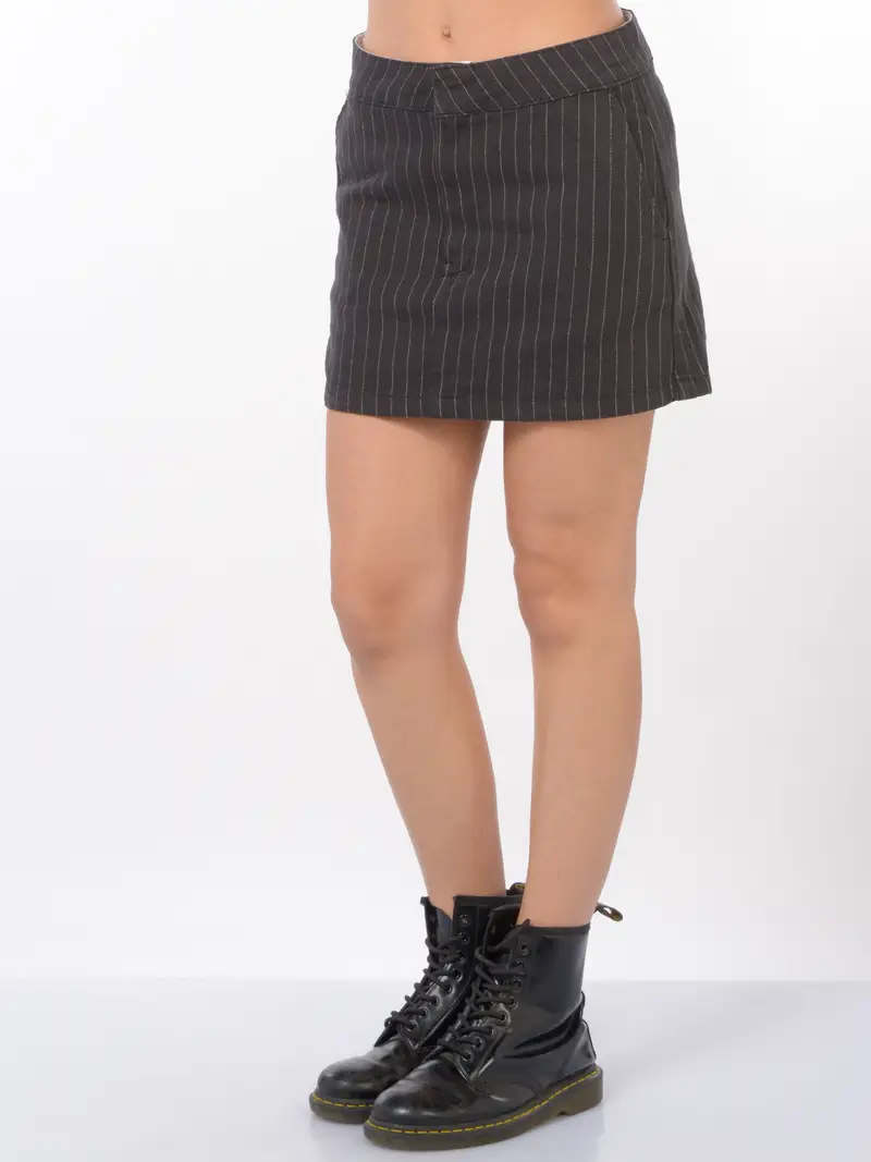 gonna corta da donna Dickies in gessato con tasche NERO