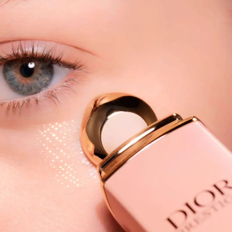 Antietà d'eccezione Dior Prestige Le Micro-Sérum de Rose Yeux Activated - Contorno occhi miniatura 3