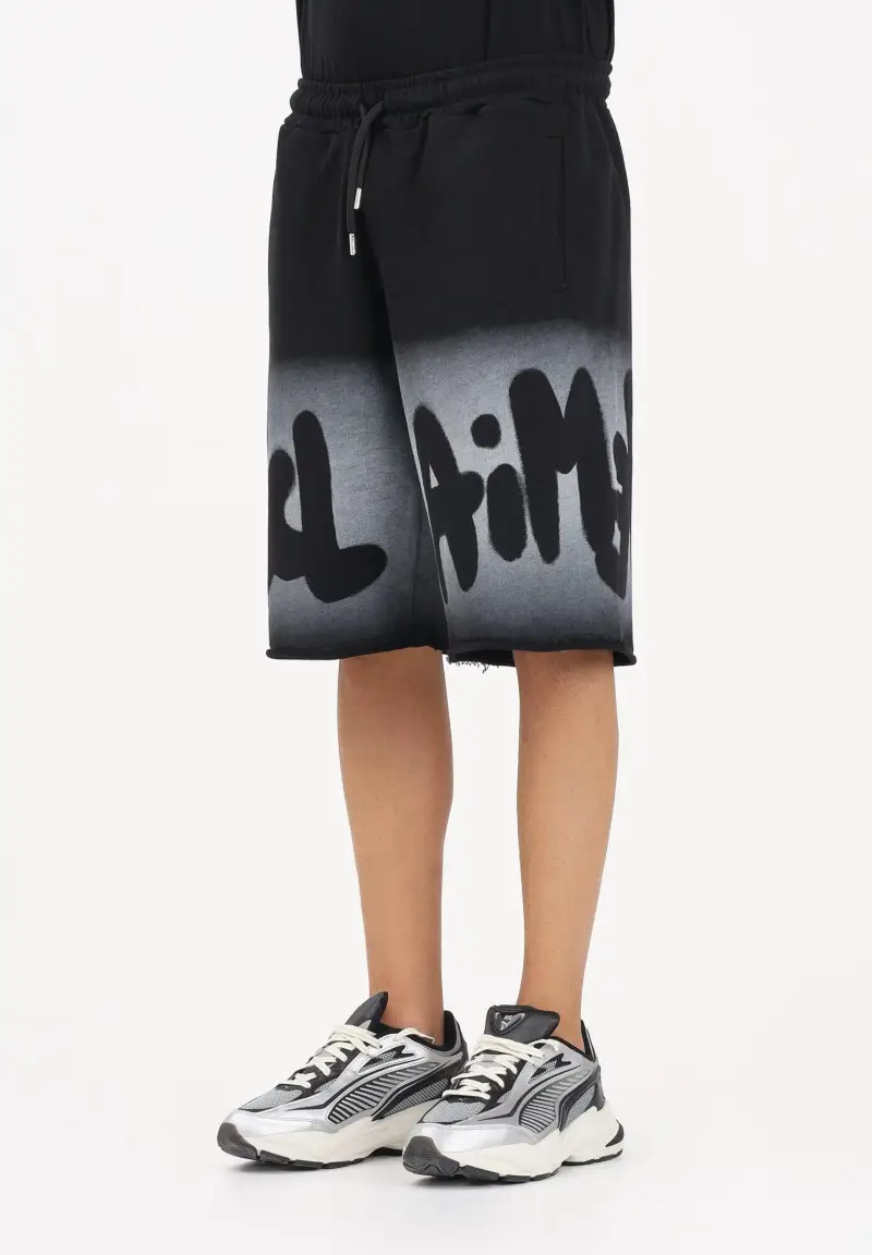 Shorts sportivo nero da uomo con stampa logo in stile graffiti