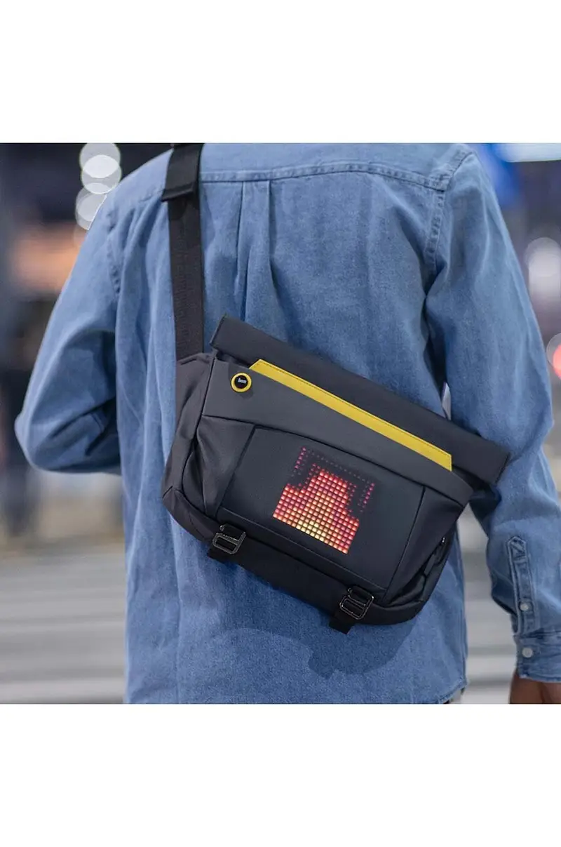 Reset Club borsa con display pixel art Divoom SlingBag - V Nero miniatura 5
