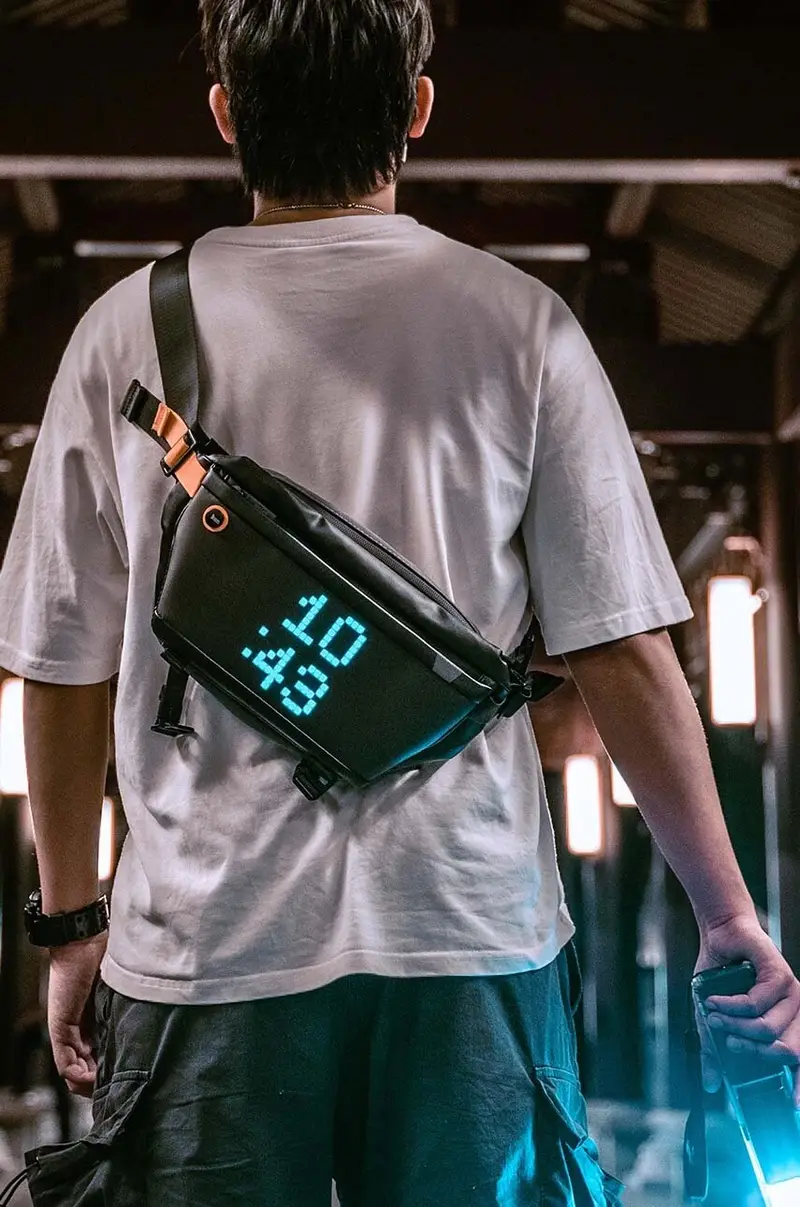 Reset Club fanny pack con display pixel art Pixoo Sling Bag Nero miniatura 5