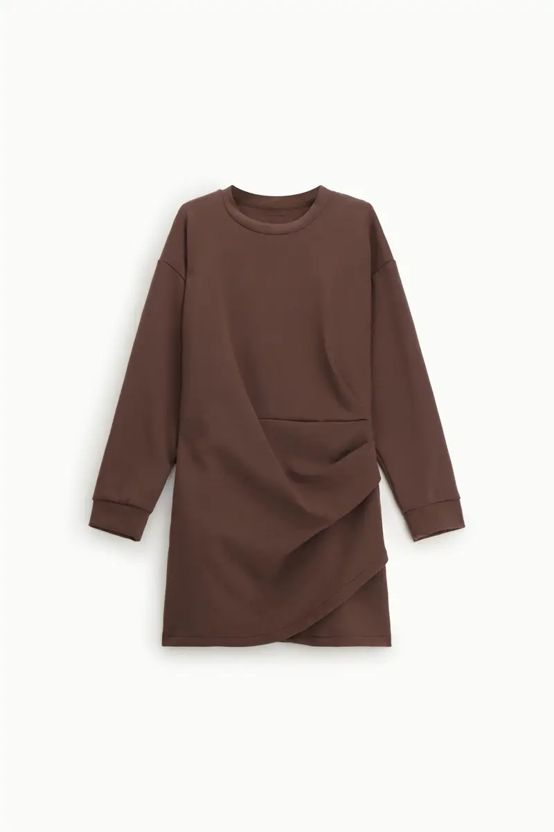 Abito corto con maniche lunghe e dettaglio drappeggiato